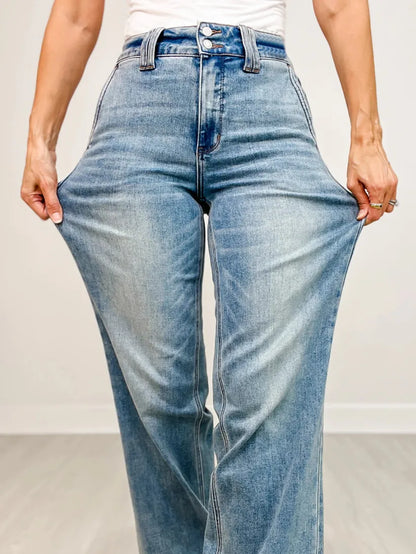 High-Waist-Jeans mit Doppelknopf und weitem Bein