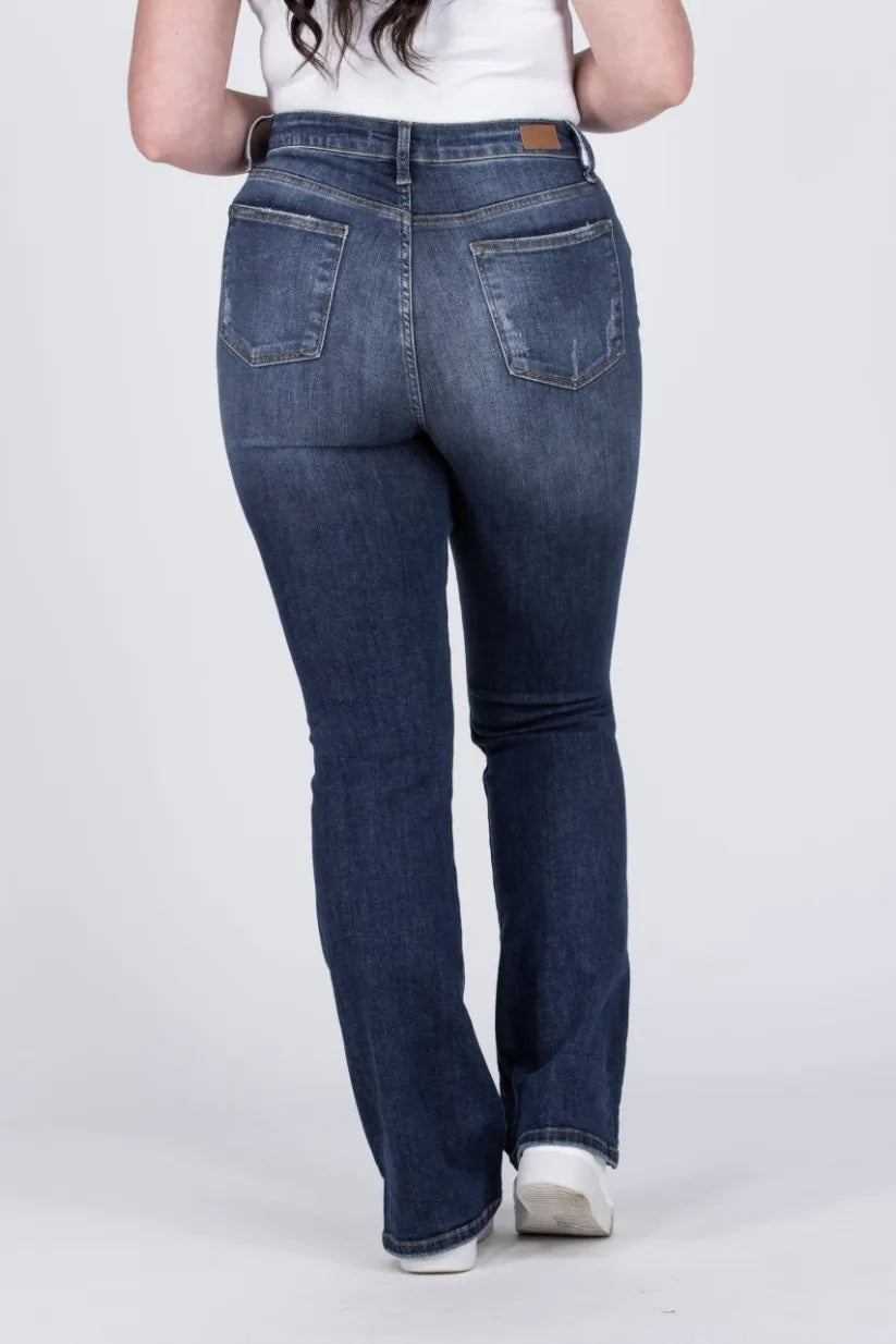 Bootcut-Jeans mit hohem Bund und schmaler Passform in drei Längen – für dich, mich und sie