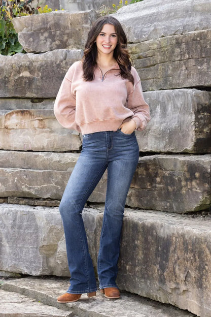 Bootcut-Jeans mit hohem Bund und schmaler Passform in drei Längen – für dich, mich und sie